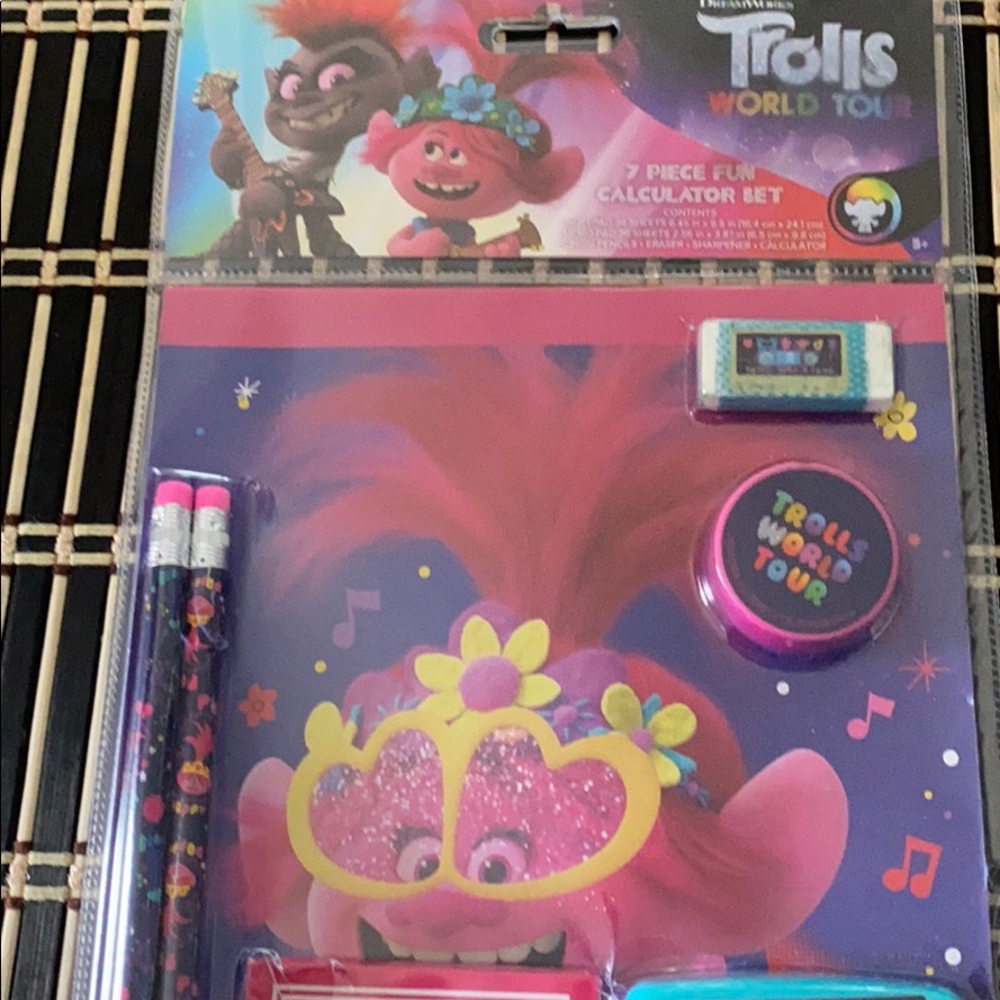 TROLLS WORLD TOUR 7-Pc. Back-to-School Stationery